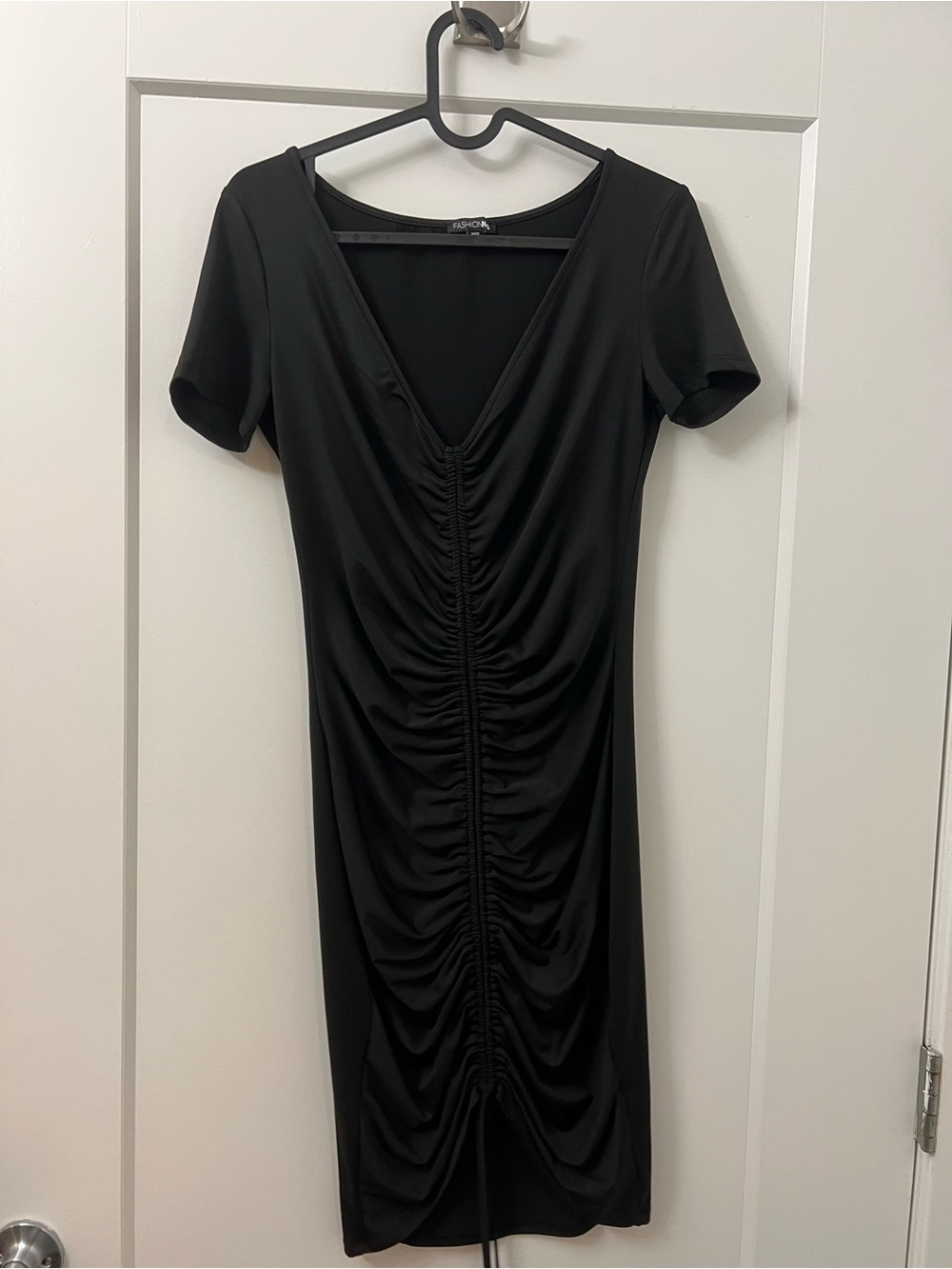 Fashion Nova Black Ruched V-Neck Midi Dress